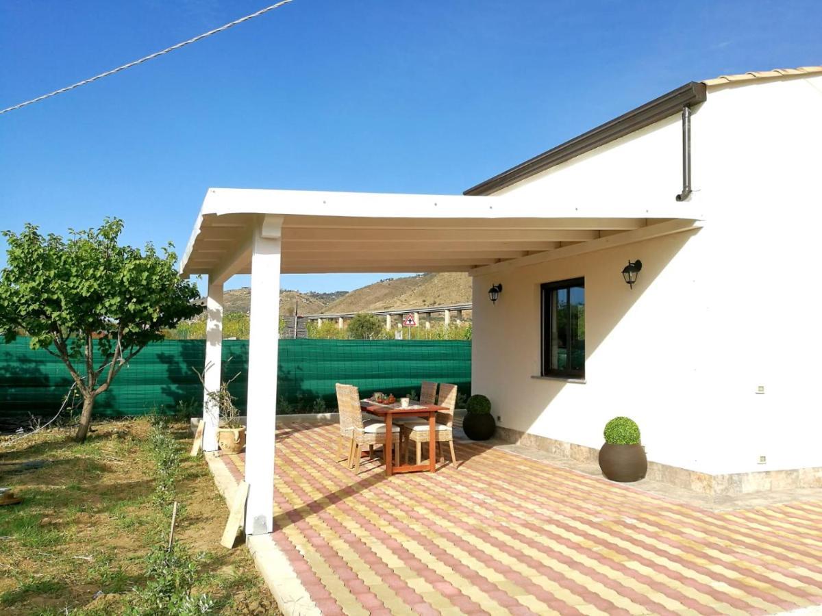 Casa Tre Noci Villa Lascari Luaran gambar