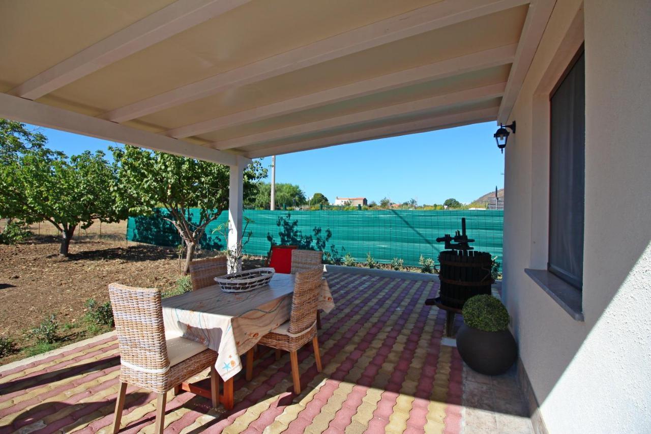 Casa Tre Noci Villa Lascari Luaran gambar