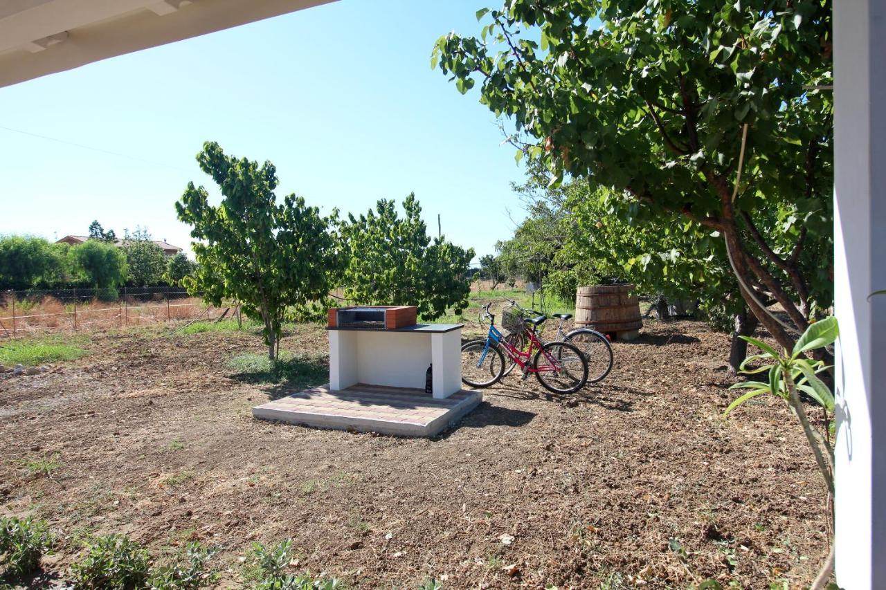 Casa Tre Noci Villa Lascari Luaran gambar
